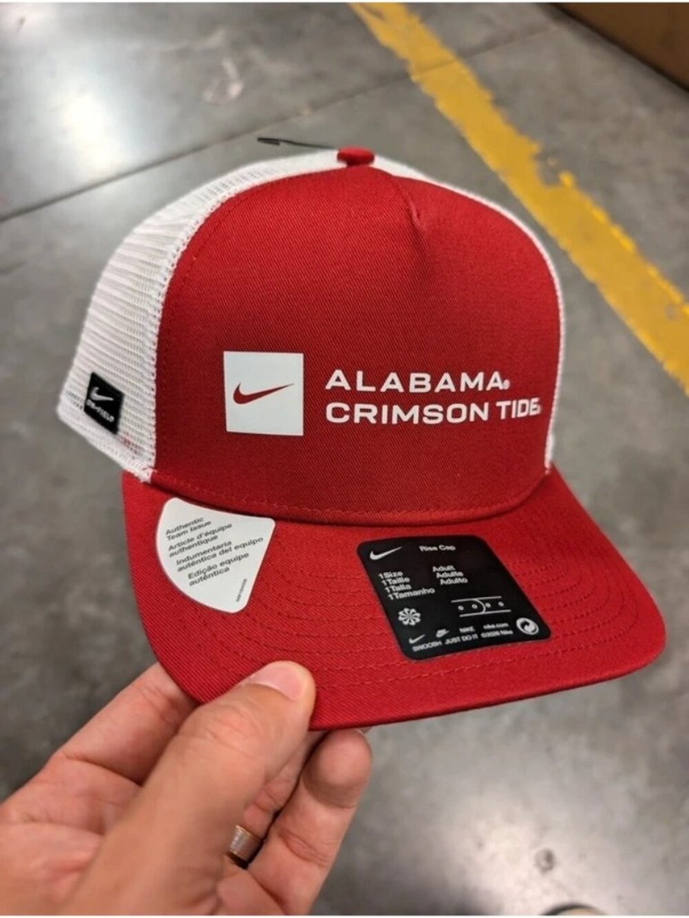 NWT Nike On-Field Alabama Crimson Tide Rise Trucker Snapback Hat Crimson / White